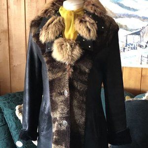 Vintage DANIEL Leather & Fur Coat ~ Shearling Lining ~ Fox Trim ~Fitted Size Med